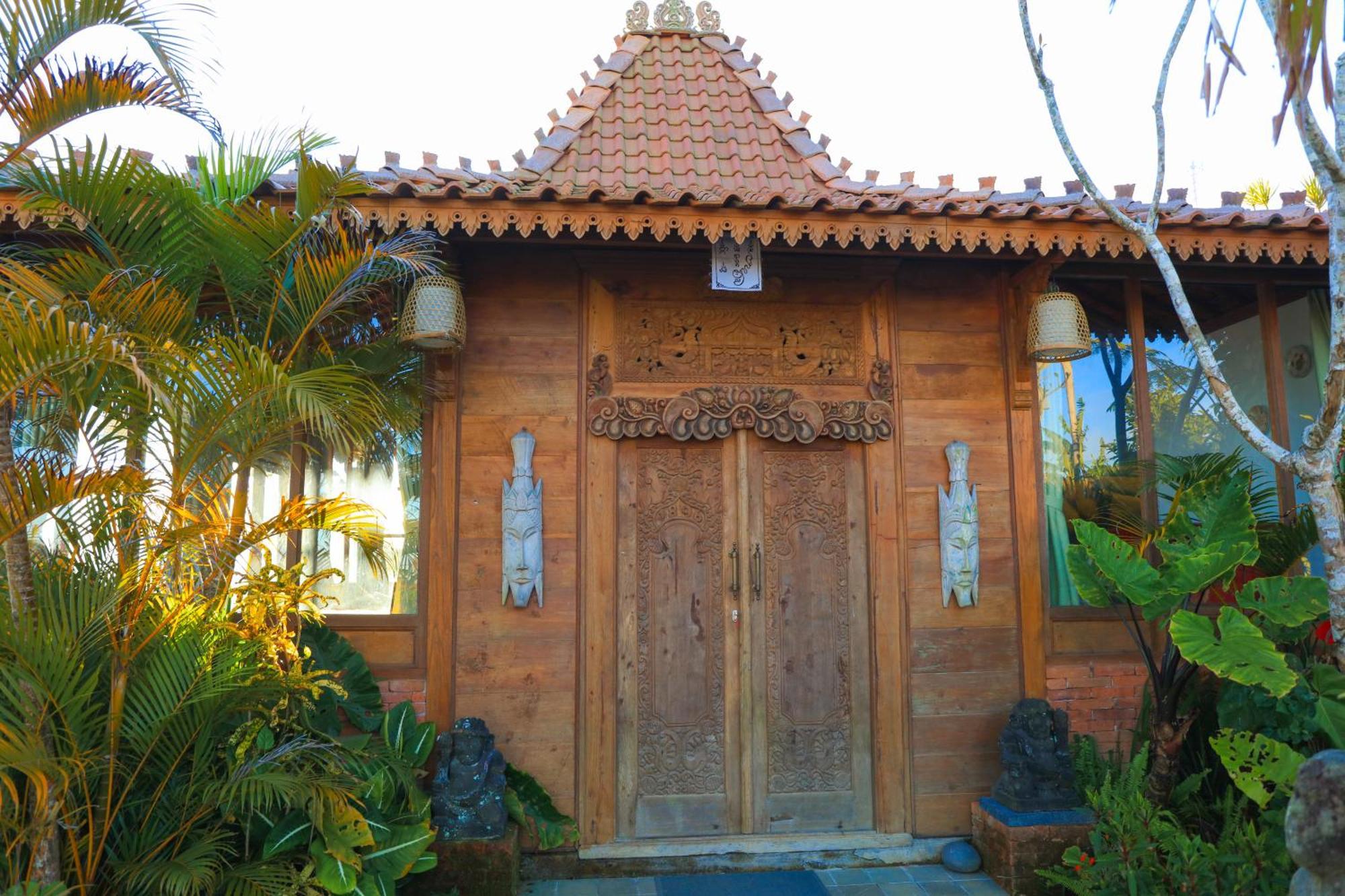 Pondok Kawinaya Singaraja エクステリア 写真
